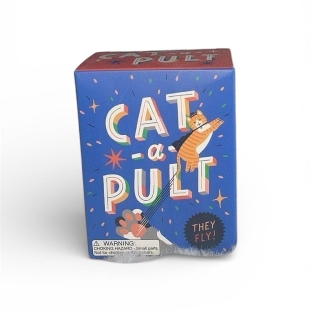 Cat a pult A desk toy for adults of cats on a cart never used nwt or table game
